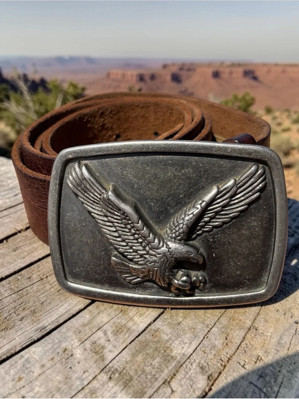 VINTAGE FOSSIL LEATHER BELT ANTIQUED PEWTER EAGLE BUCKLE BROWN 33-42” MEN
